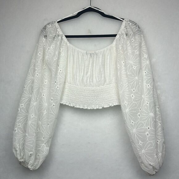 LuLu's Eagerly Anticipate White Embroidered Long Sleeves Floral Crop Top Sz SX - Picture 9 of 12